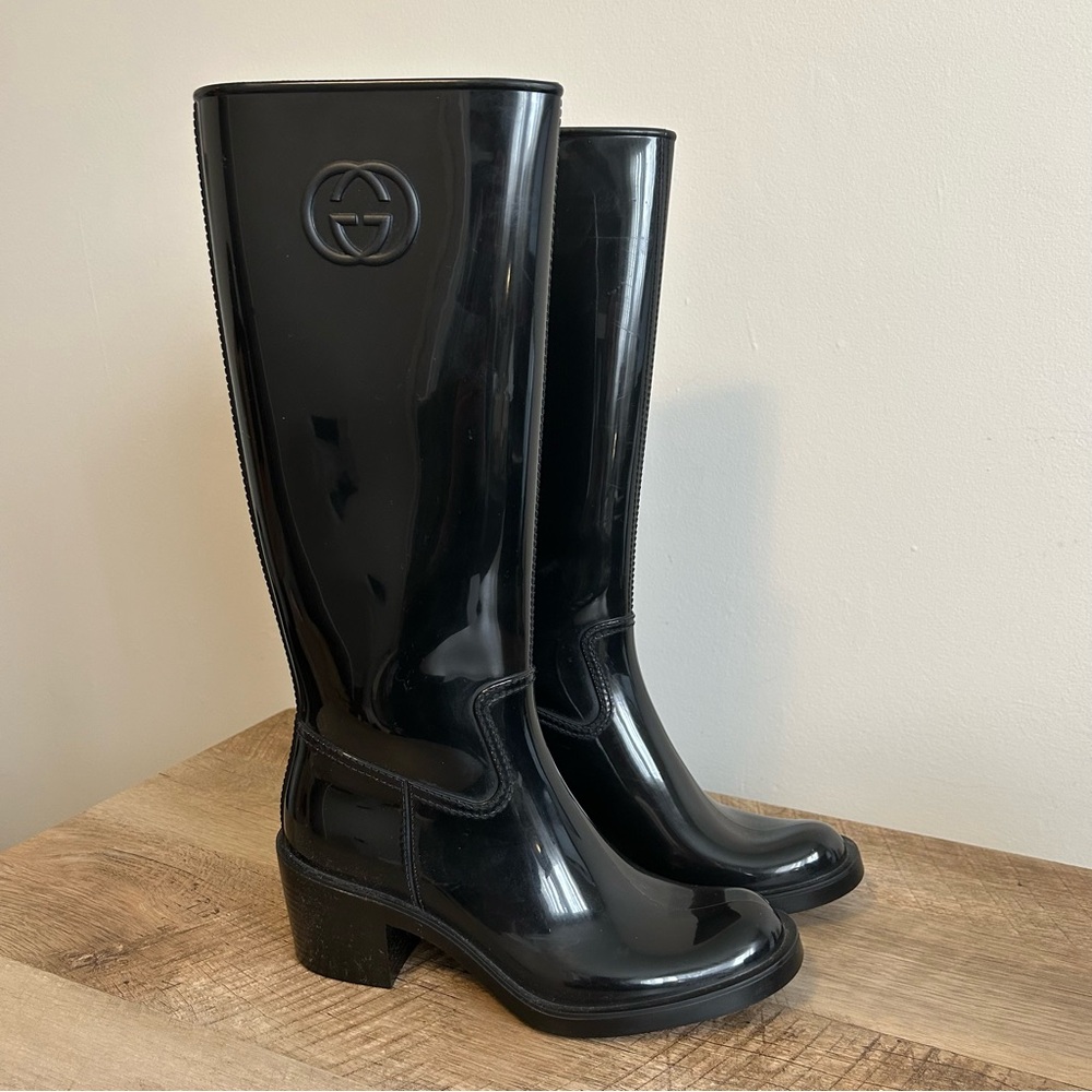 Gucci Devendra Rubber Low Heel Boot